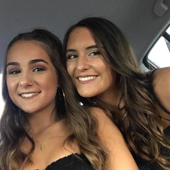 Meet your Posher, Danielle - Picture 1 of 1